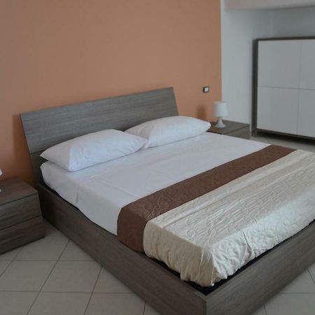 Casa Vacanze Cristoforo Colombo Apartment Lido Conchiglia Exterior photo